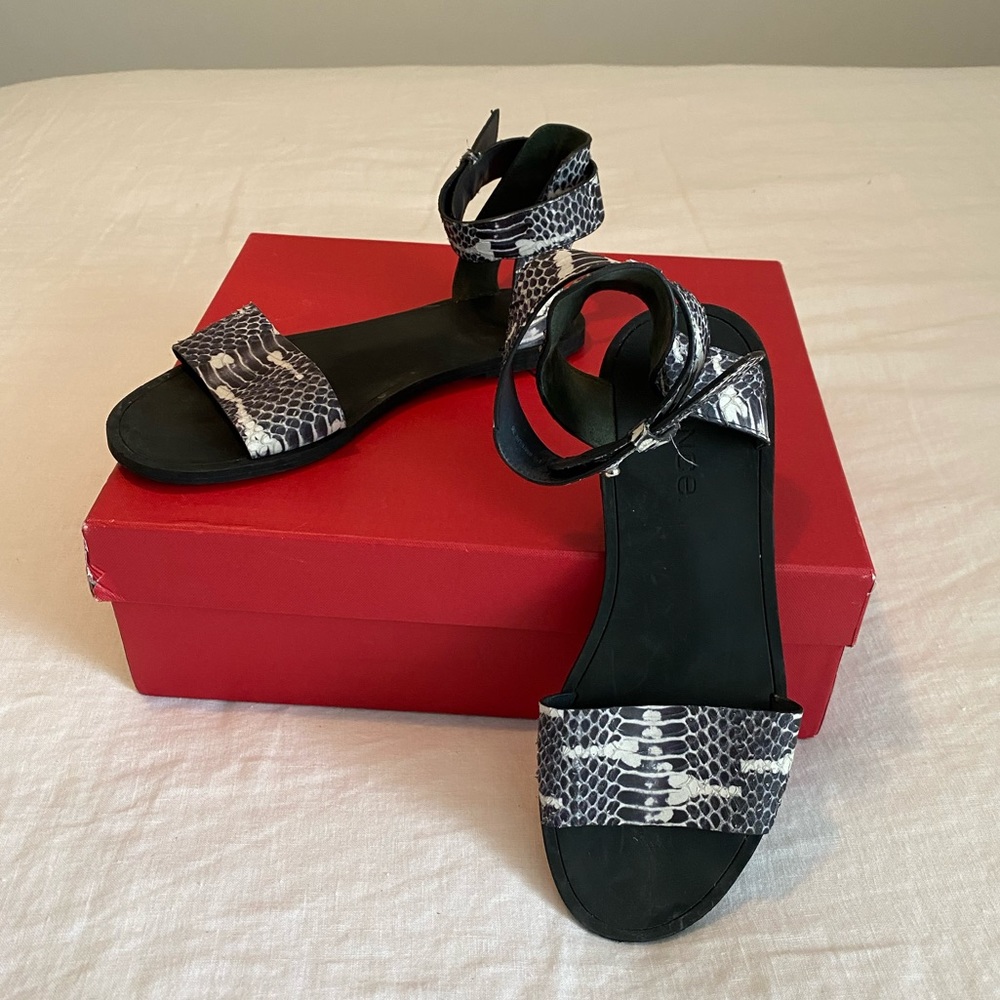 Vince snake sandal